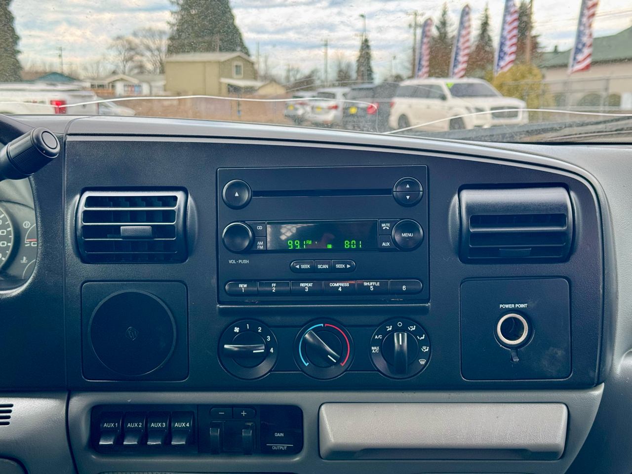 Ford Super Duty F-350 DRW Crew Cab 176" WB 60" CA Lariat 2006