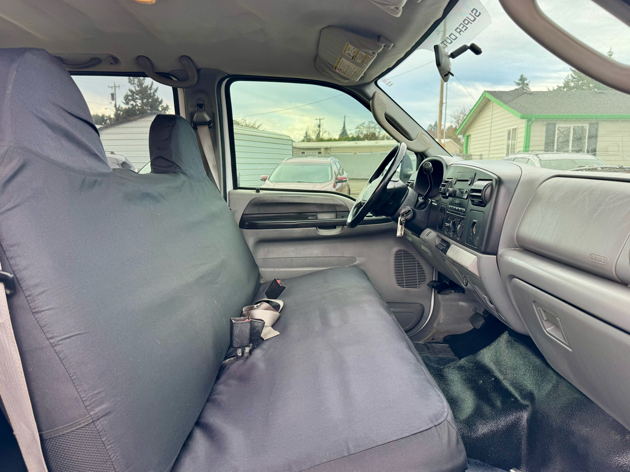 Ford Super Duty F-350 DRW Crew Cab 176" WB 60" CA Lariat 2006