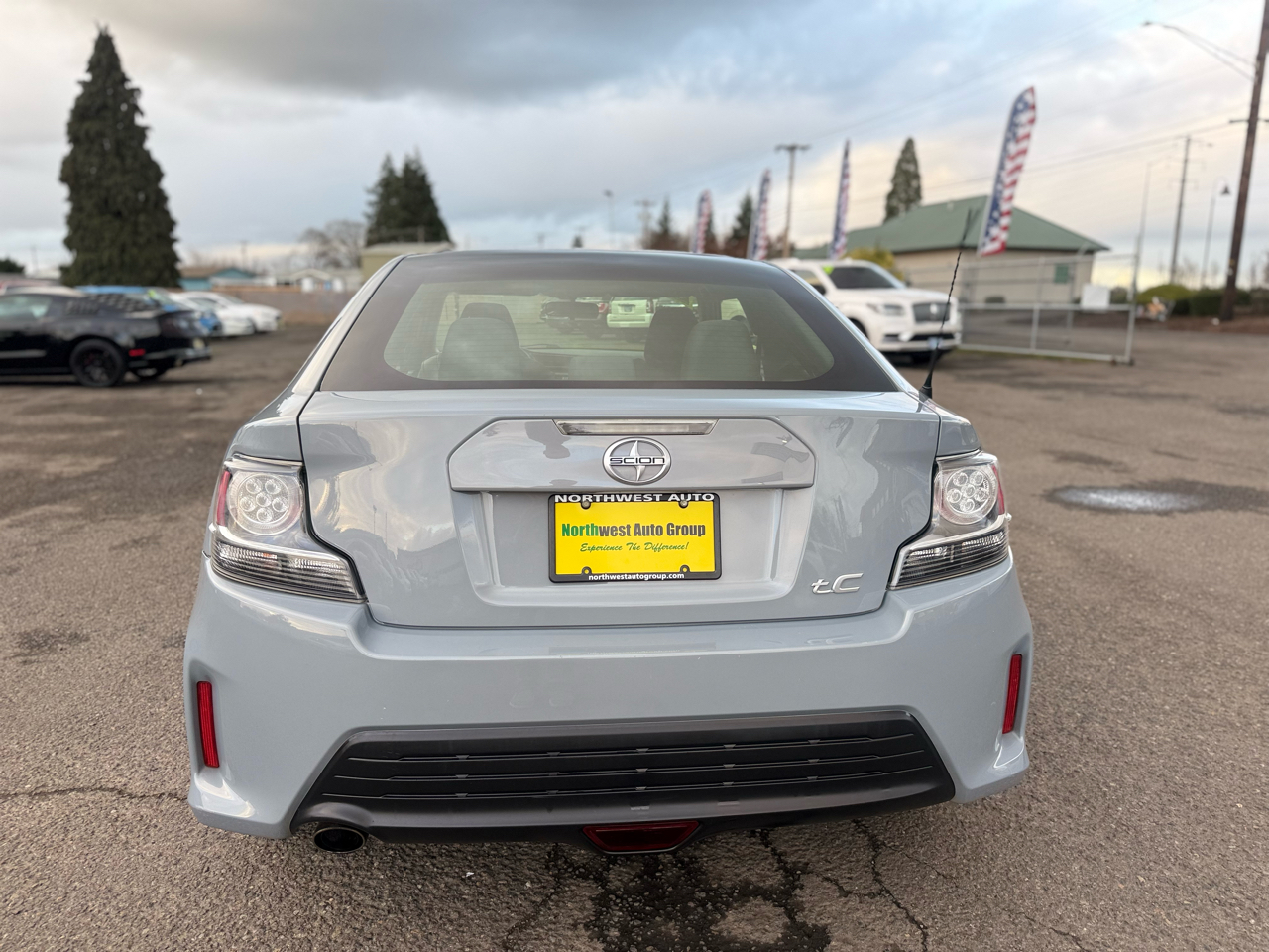 Scion tC 2dr HB Auto (Natl) 2015