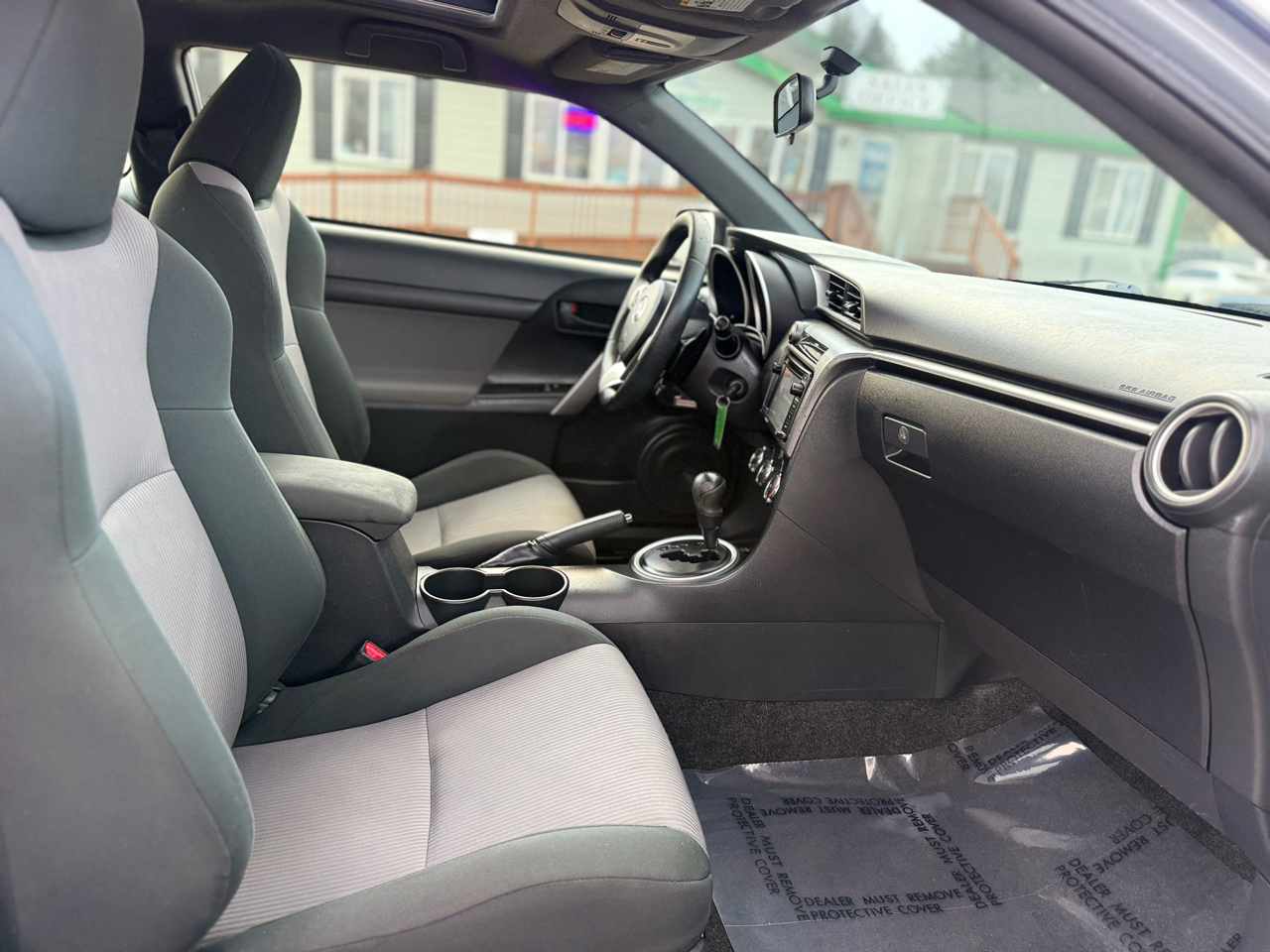 Scion tC 2dr HB Auto (Natl) 2015