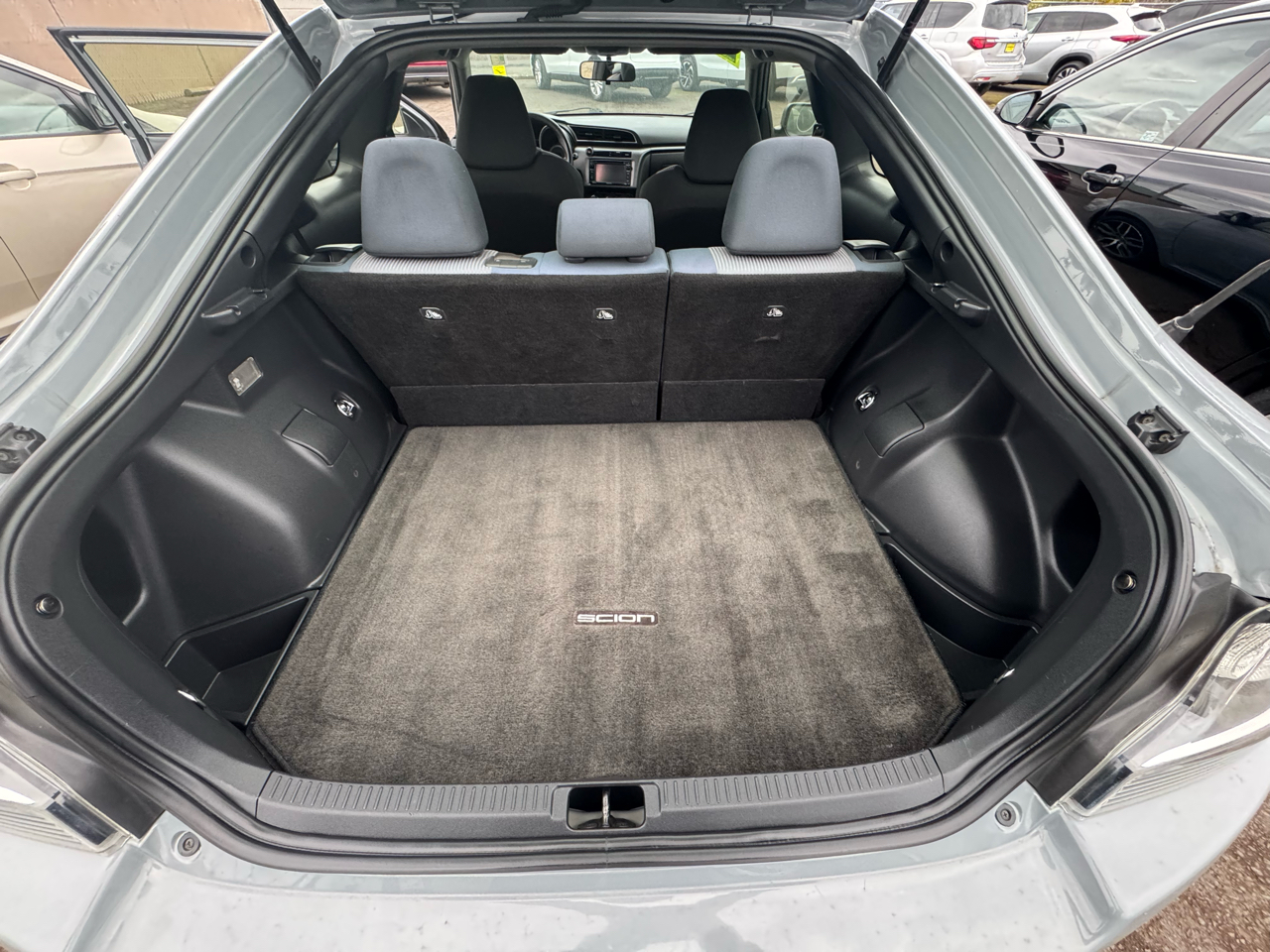 Scion tC 2dr HB Auto (Natl) 2015