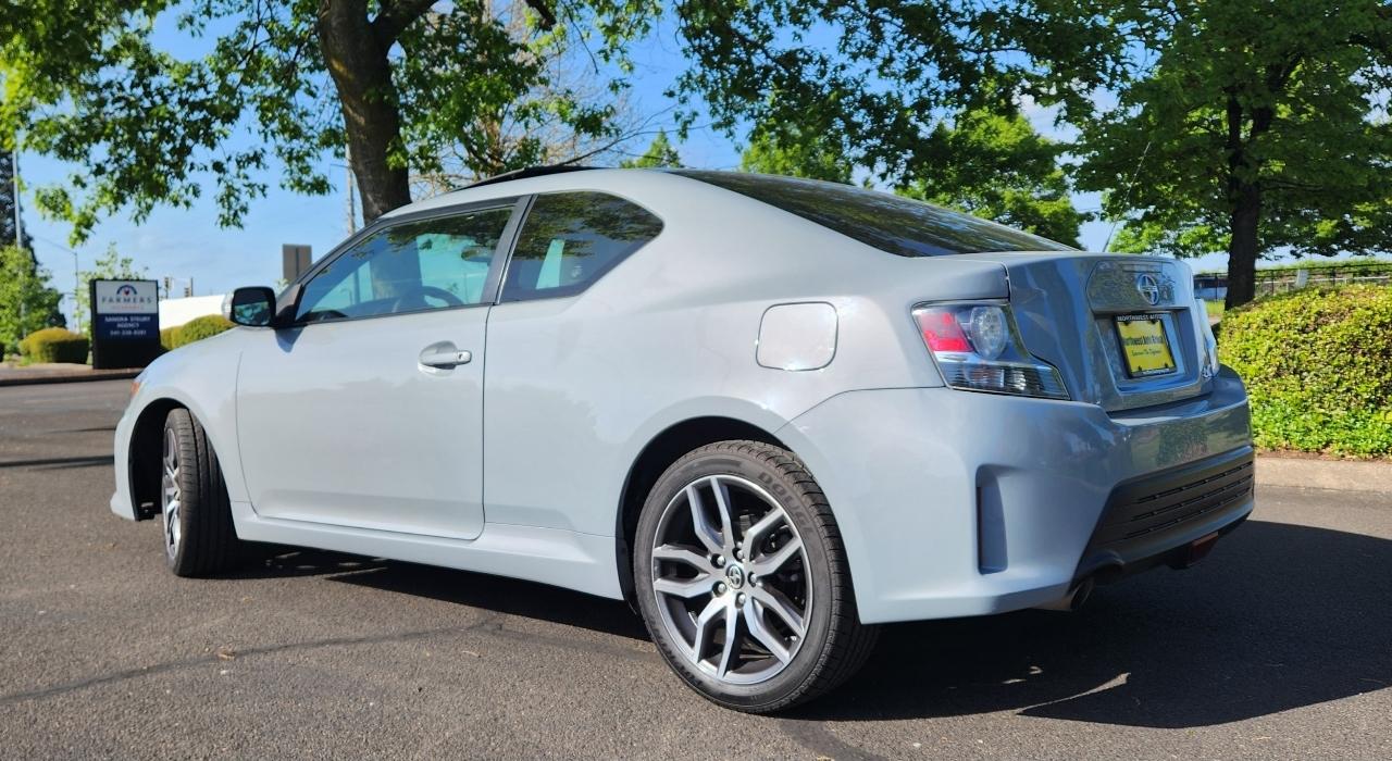 Scion tC 2dr HB Auto (Natl) 2015
