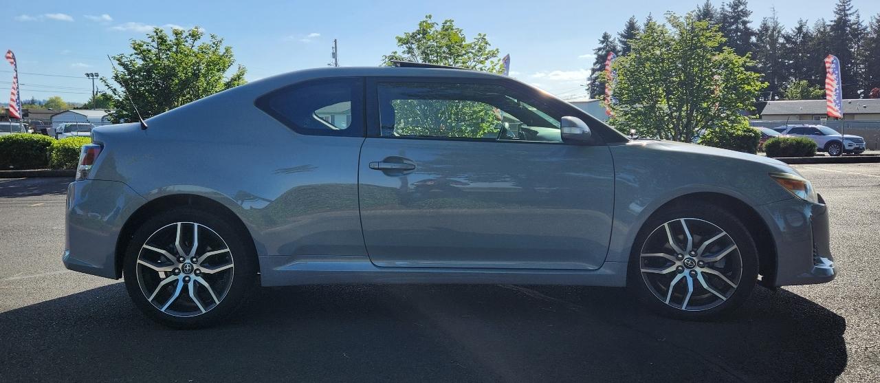 Scion tC 2dr HB Auto (Natl) 2015