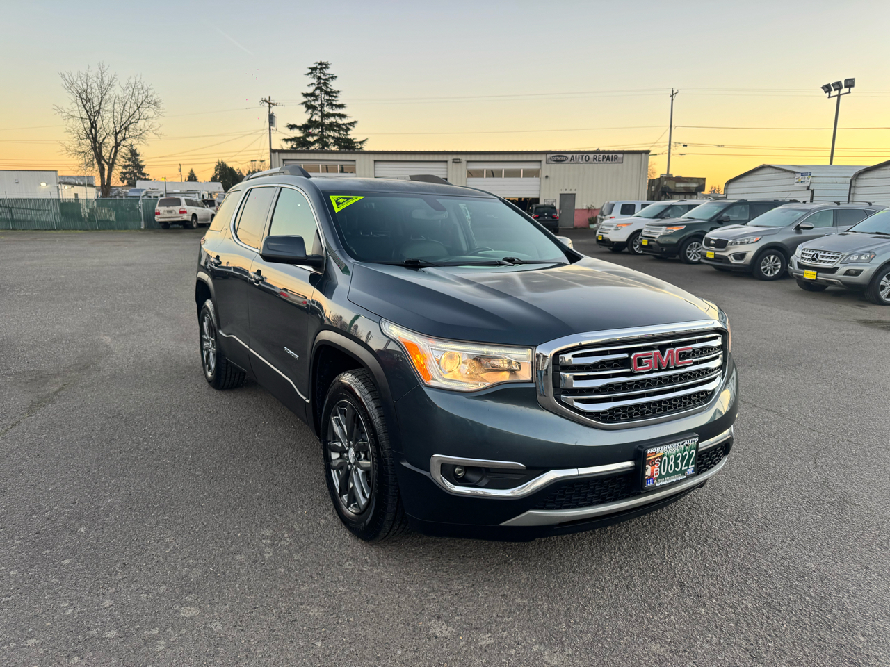 GMC Acadia AWD 4dr SLT w/SLT-1 2019