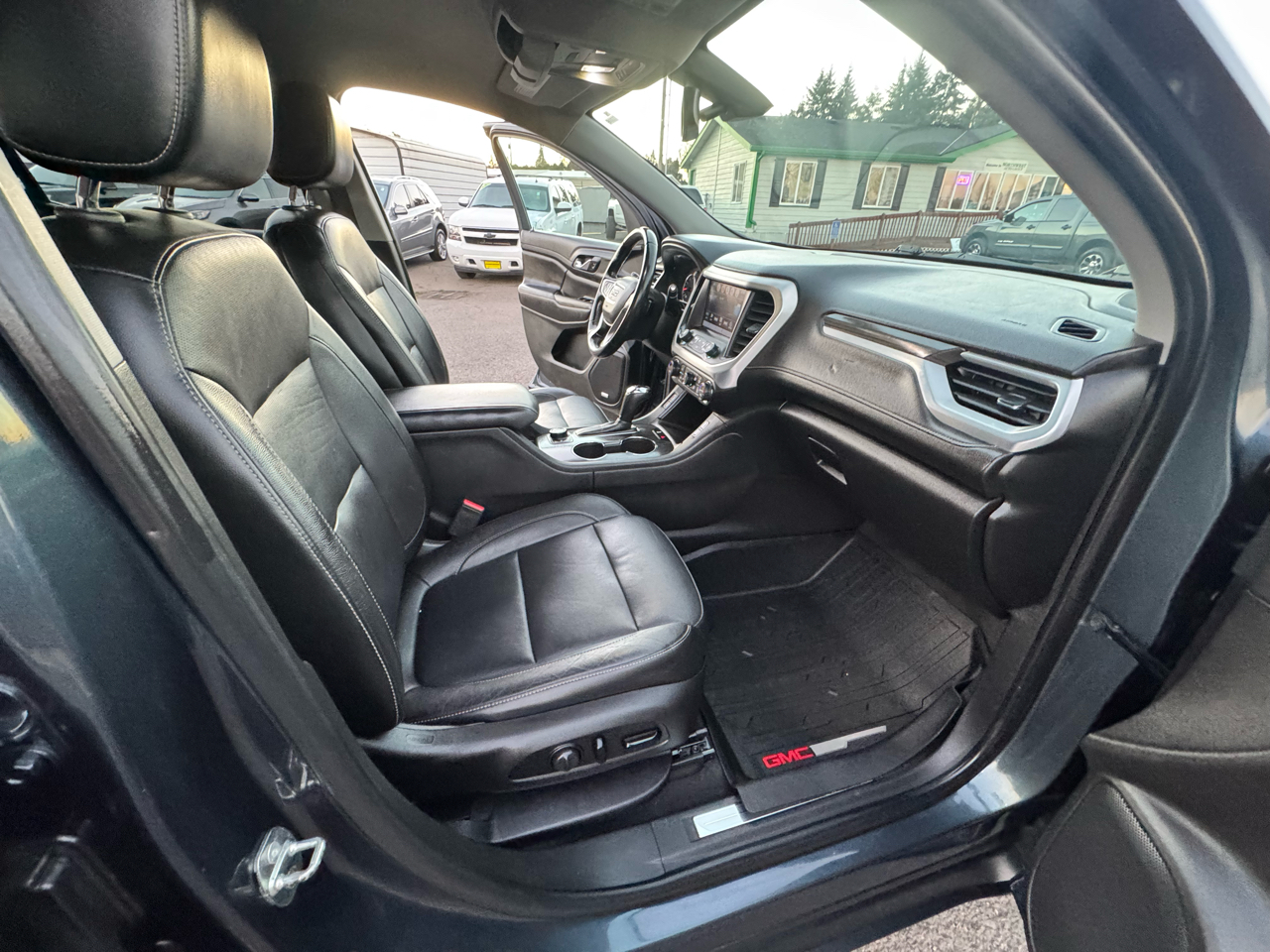 GMC Acadia AWD 4dr SLT w/SLT-1 2019