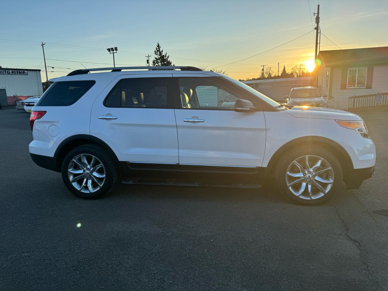 Ford Explorer FWD 4dr XLT 2013