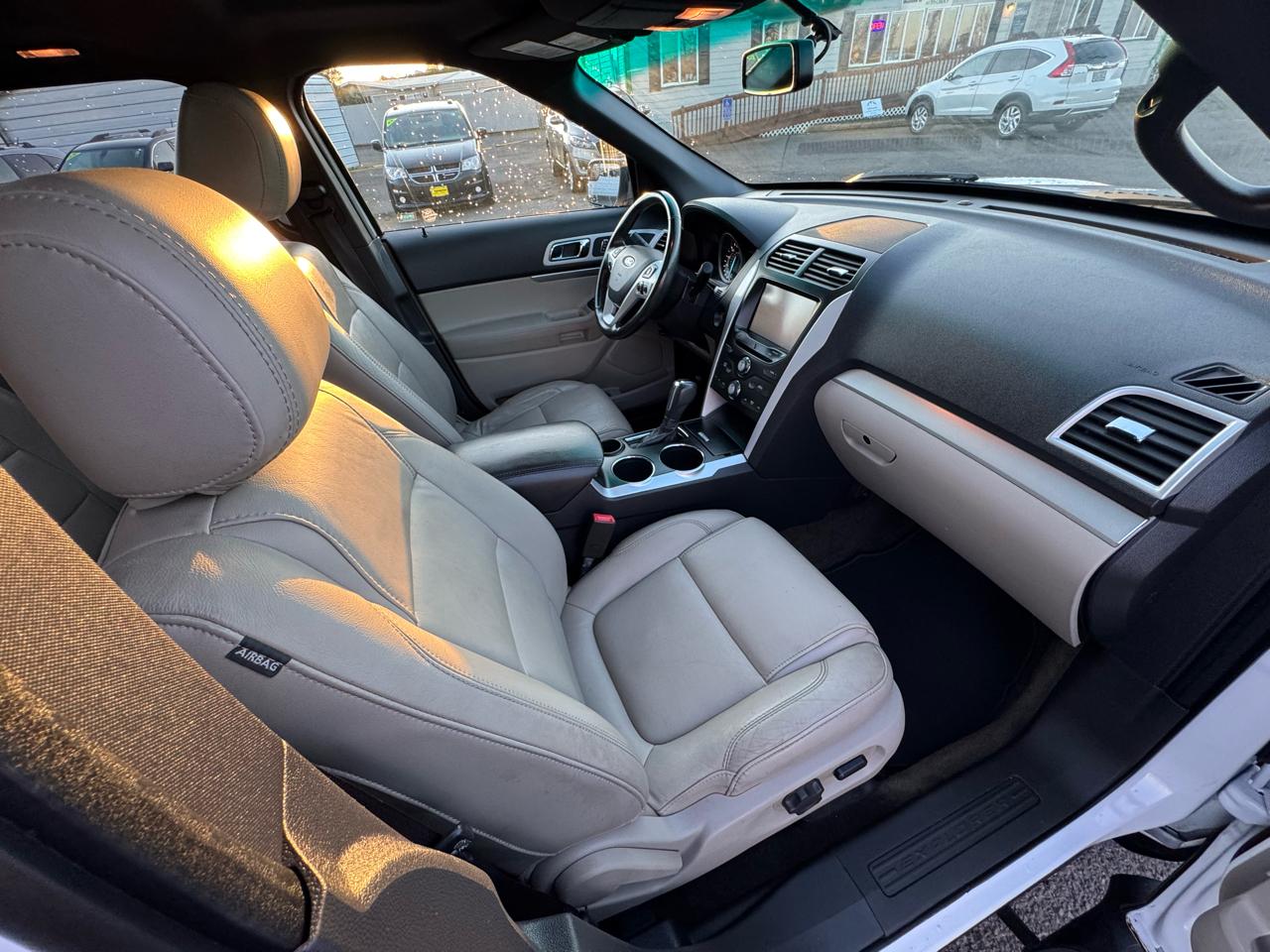 Ford Explorer FWD 4dr XLT 2013