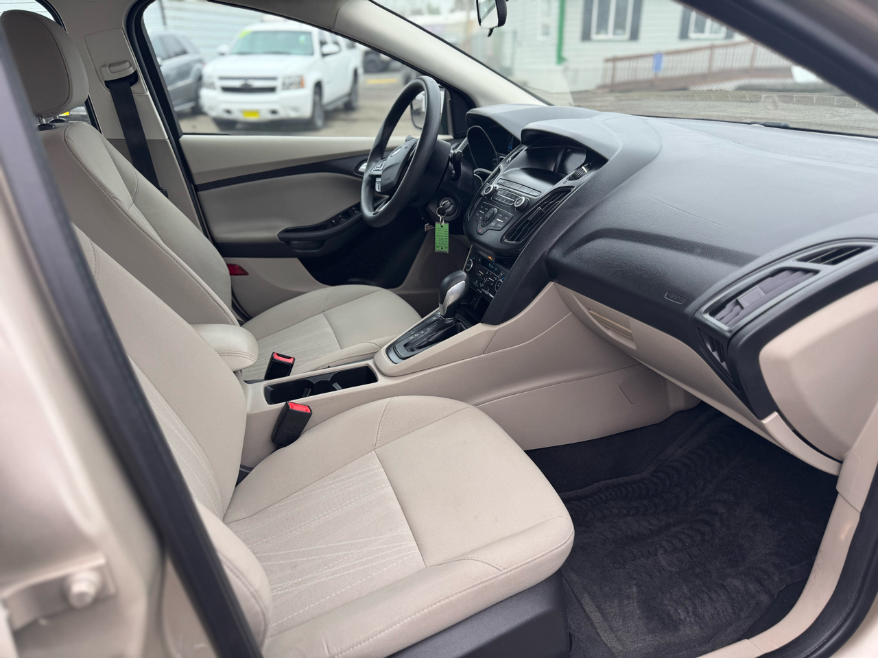 Ford Focus SE Sedan 2018