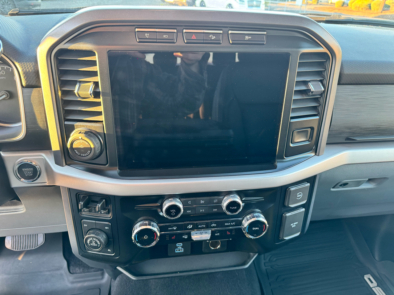 Ford F-150 XLT 4WD SuperCrew 6.5' Box 2023