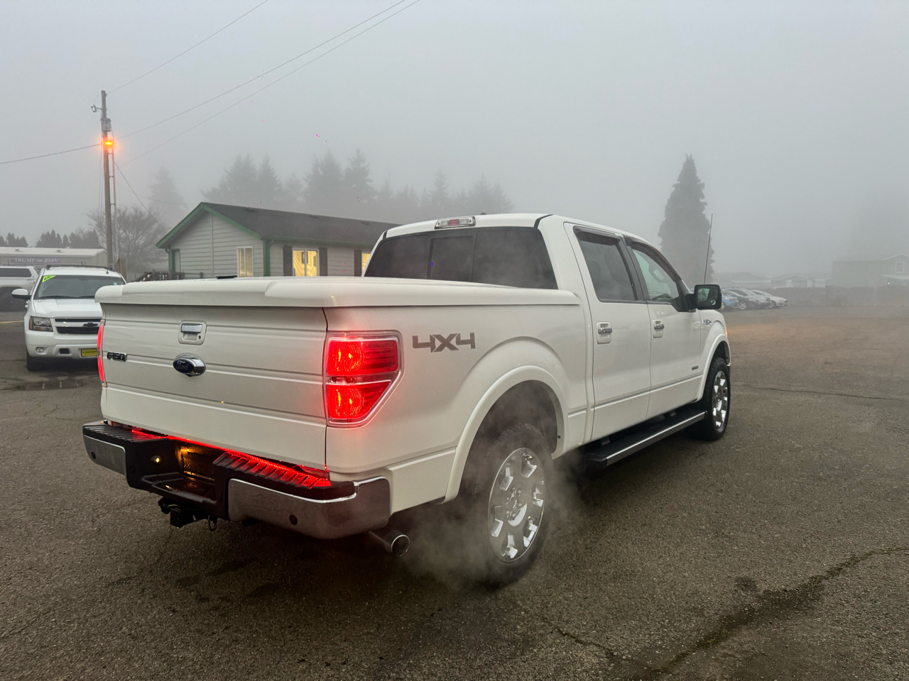 Ford F-150 4WD SuperCrew 145" Lariat 2012