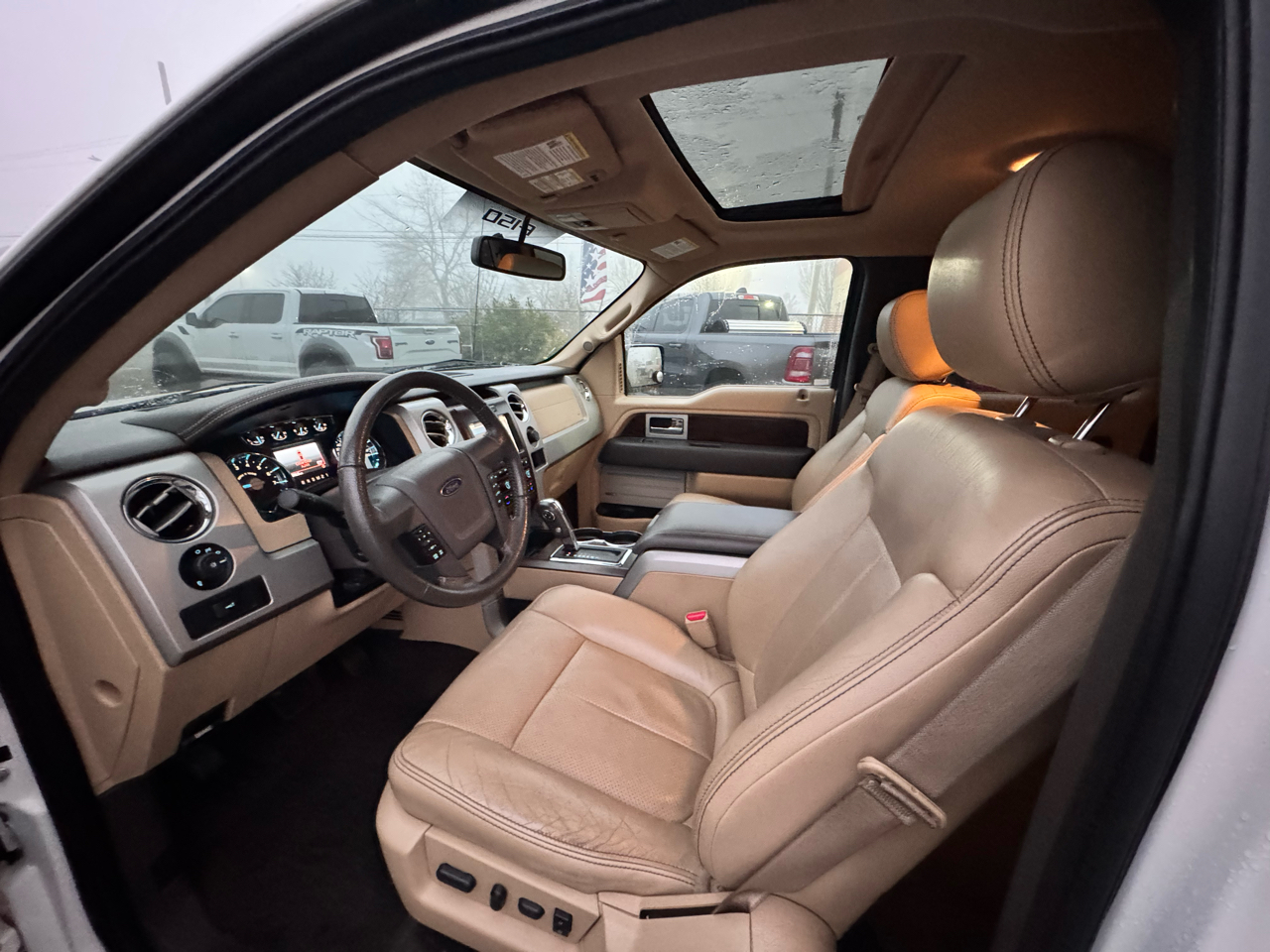 Ford F-150 4WD SuperCrew 145" Lariat 2012