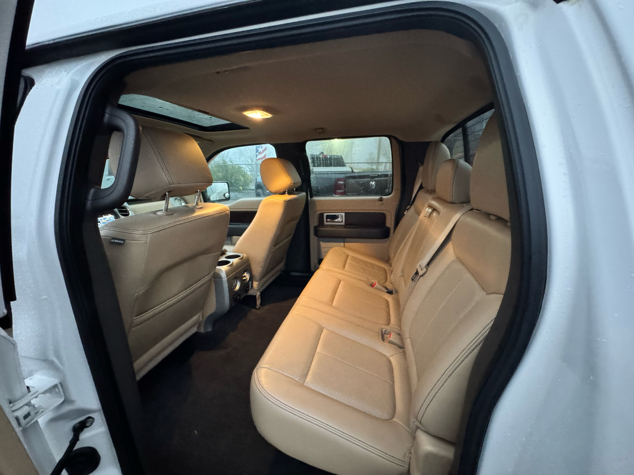 Ford F-150 4WD SuperCrew 145" Lariat 2012