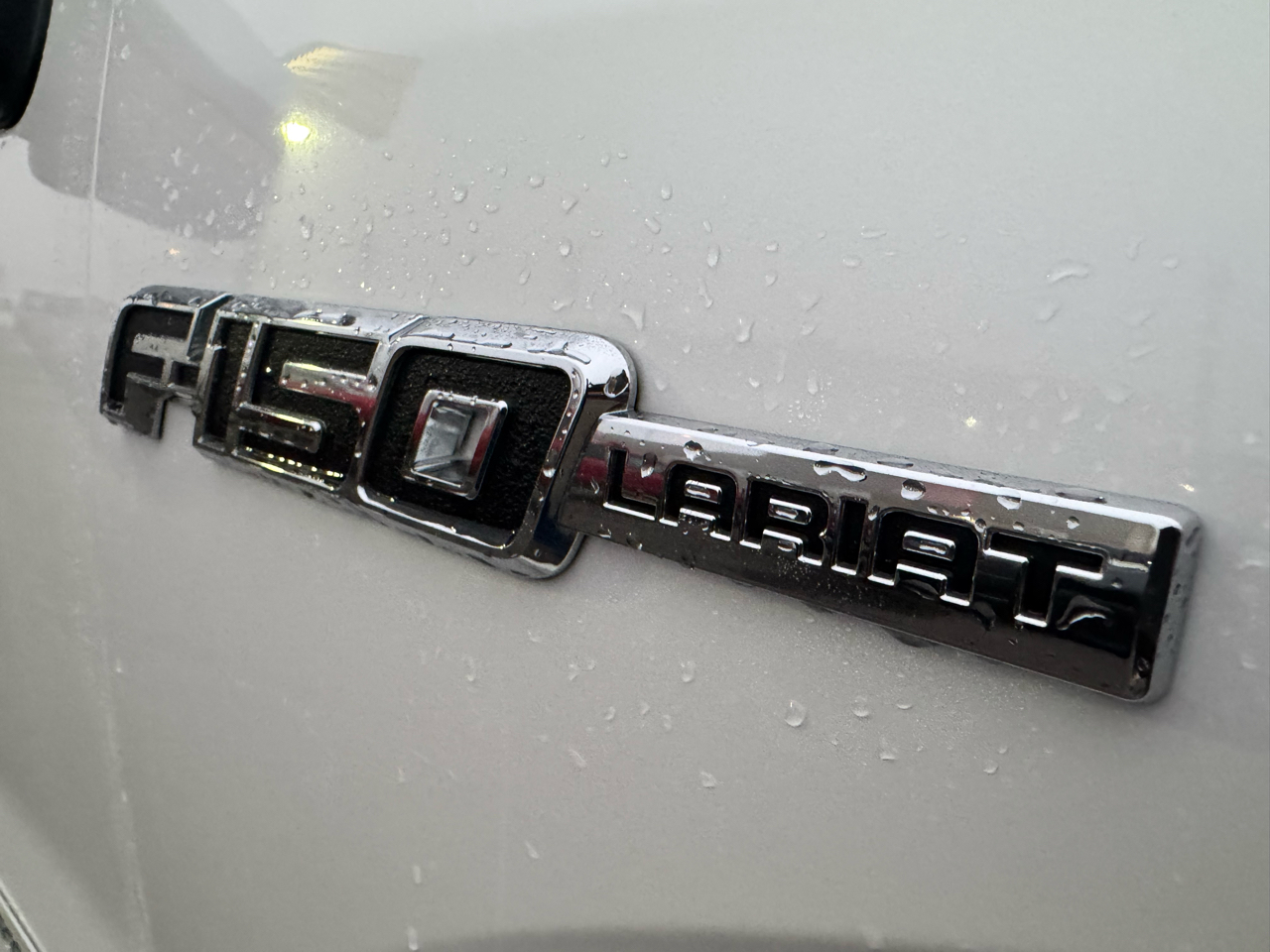 Ford F-150 4WD SuperCrew 145" Lariat 2012