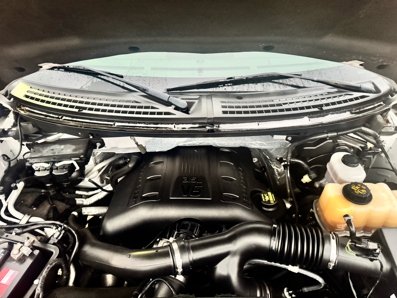 Ford F-150 4WD SuperCrew 145" Lariat 2012