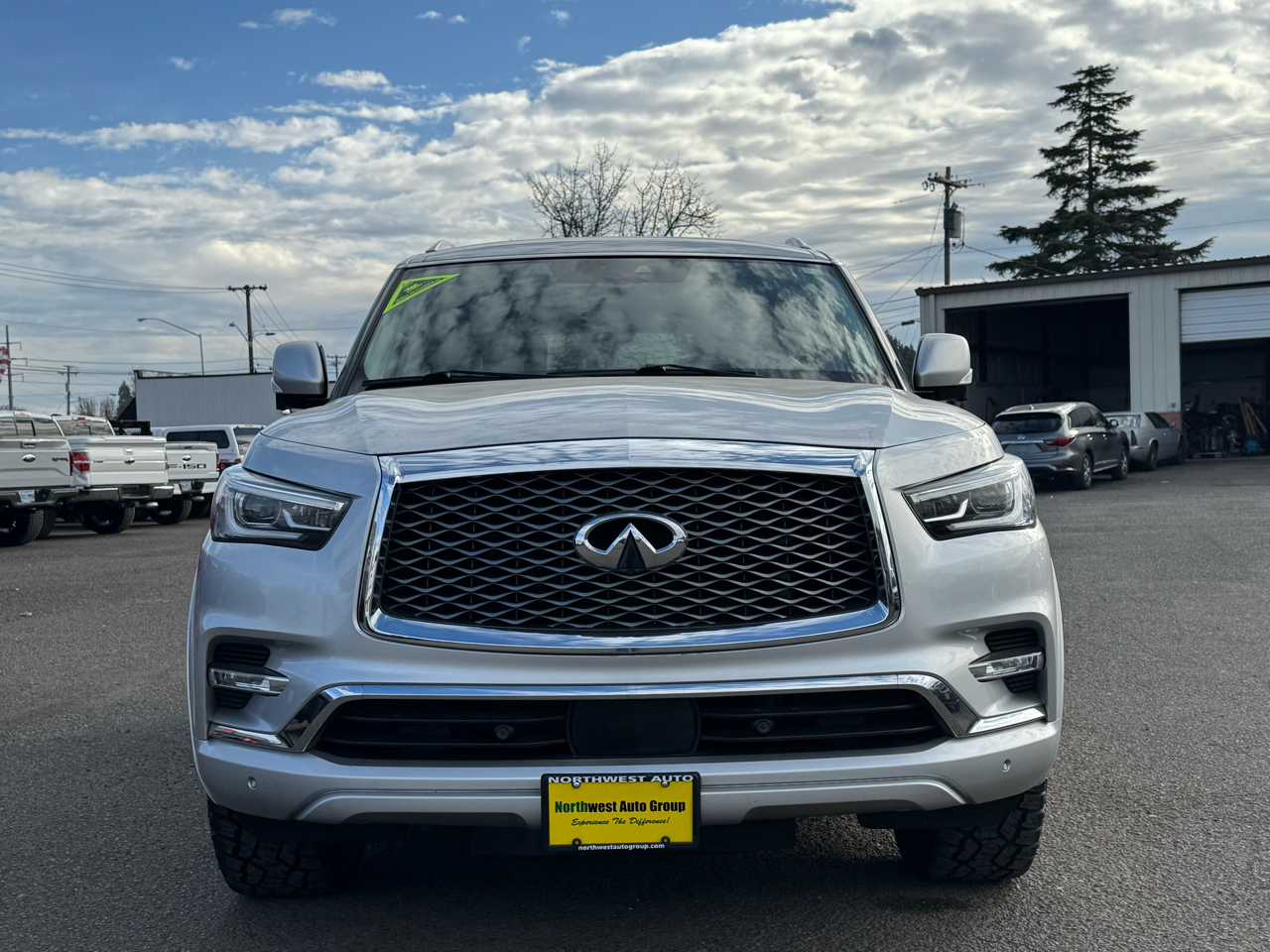 Infiniti QX80 LUXE AWD 2020