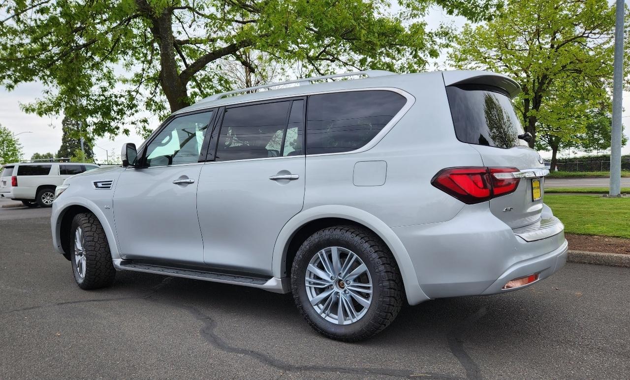 Infiniti QX80 LUXE AWD 2020