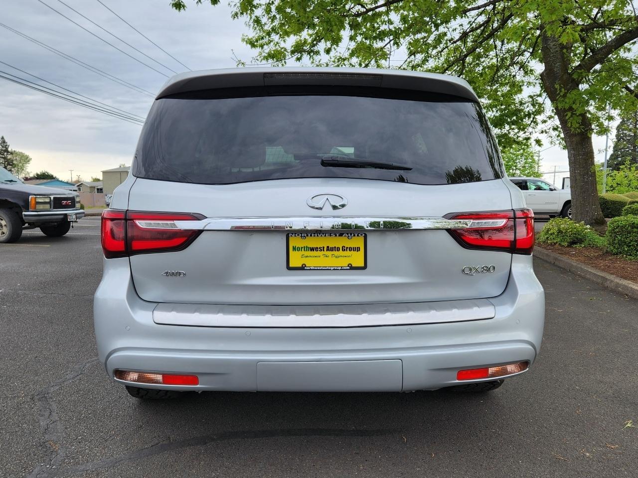 Infiniti QX80 LUXE AWD 2020