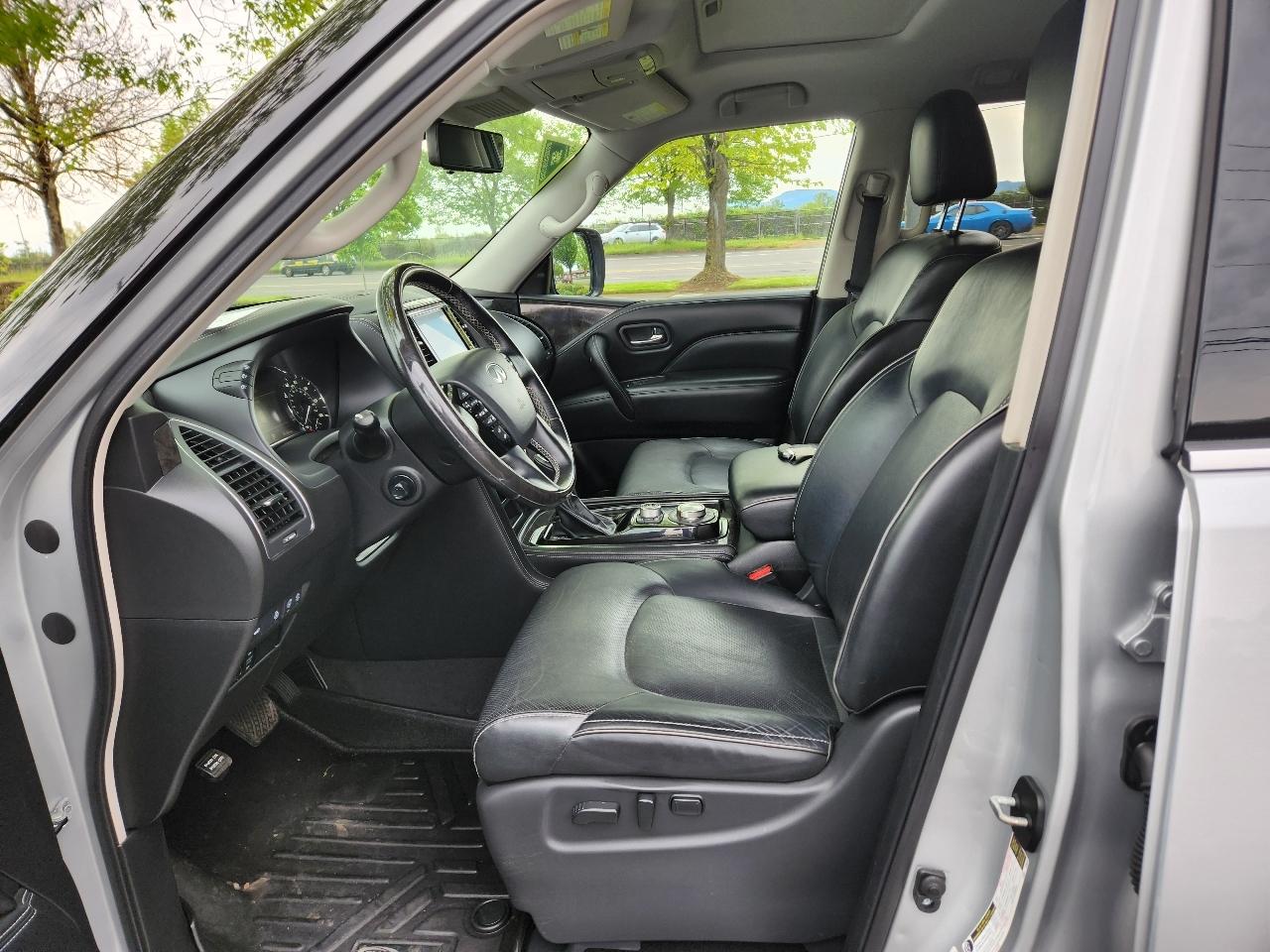 Infiniti QX80 LUXE AWD 2020