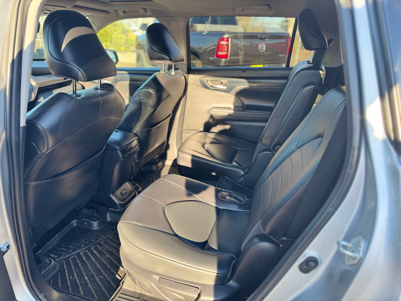 Toyota Highlander XLE AWD (Natl) 2022