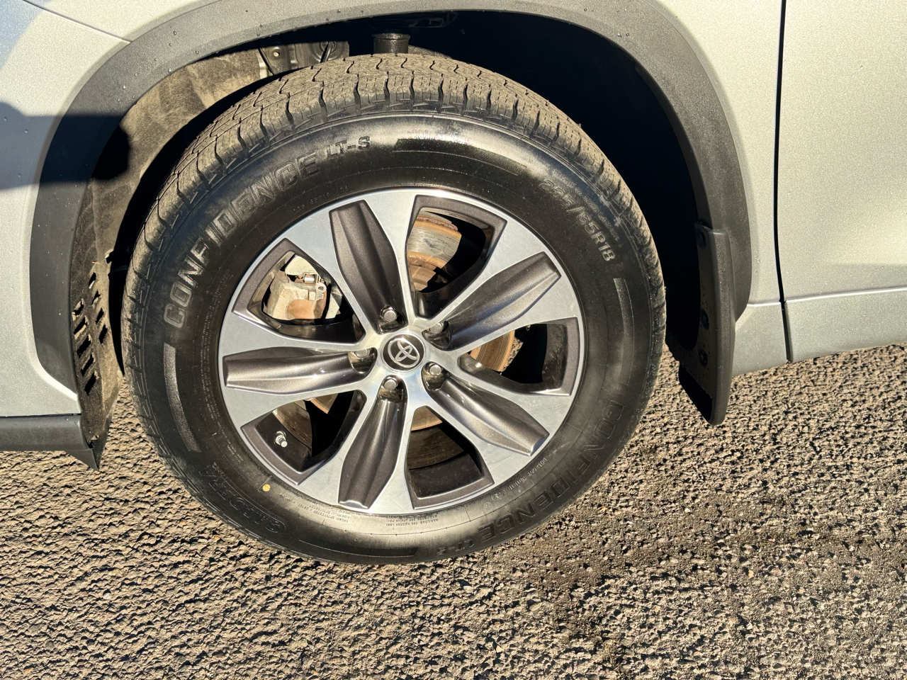 Toyota Highlander XLE AWD (Natl) 2022