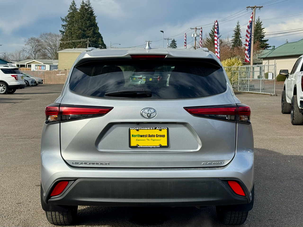 Toyota Highlander XLE AWD (Natl) 2022