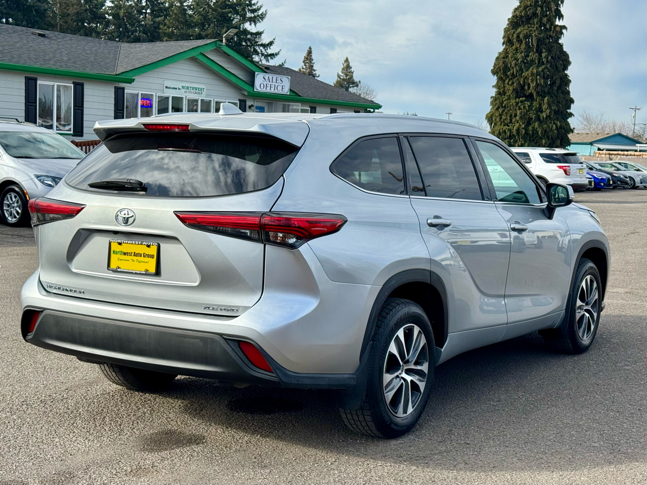 Toyota Highlander XLE AWD (Natl) 2022
