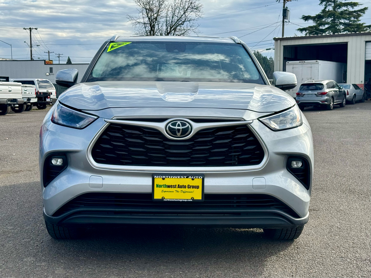 Toyota Highlander XLE AWD (Natl) 2022