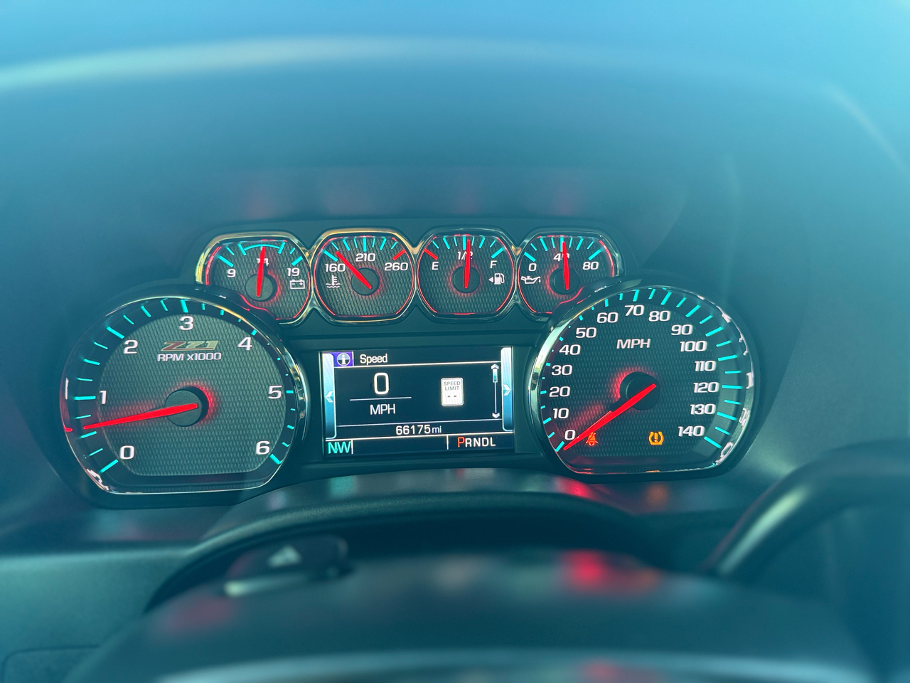 Chevrolet Silverado 1500 4WD Crew Cab 143.5" LTZ w/2LZ 2018