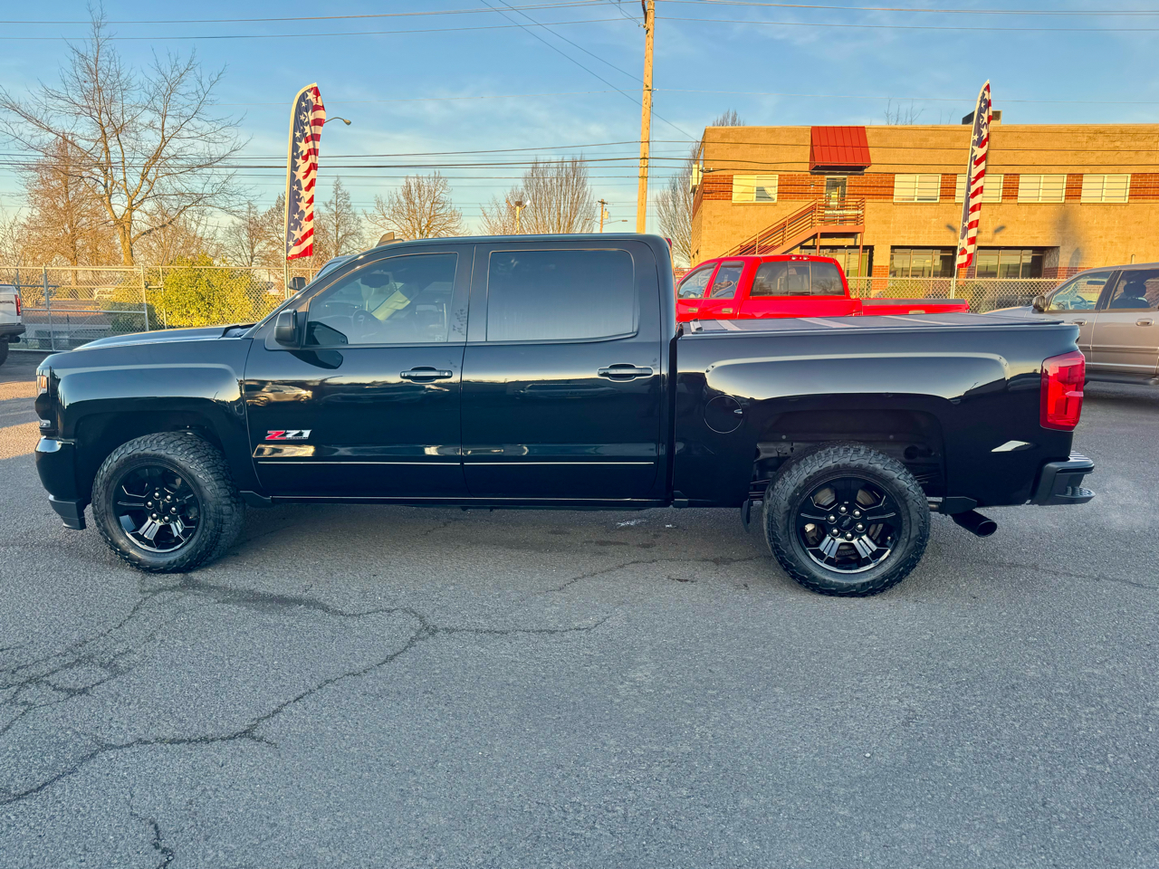 Chevrolet Silverado 1500 4WD Crew Cab 143.5" LTZ w/2LZ 2018