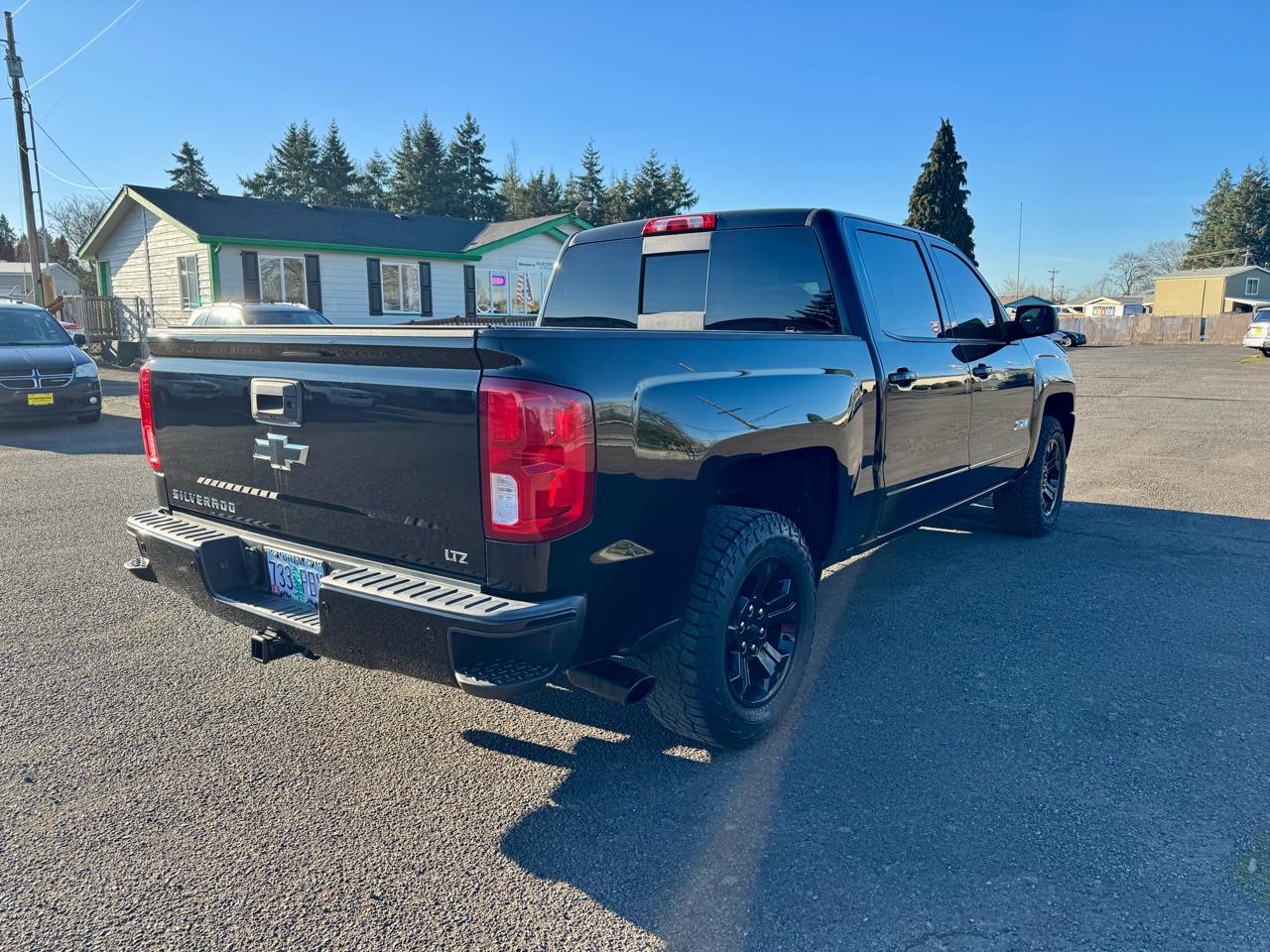 Chevrolet Silverado 1500 4WD Crew Cab 143.5" LTZ w/2LZ 2018