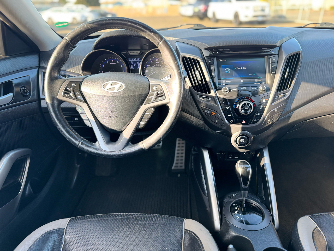 Hyundai Veloster 3dr Cpe Auto Turbo w/Black Int 2013