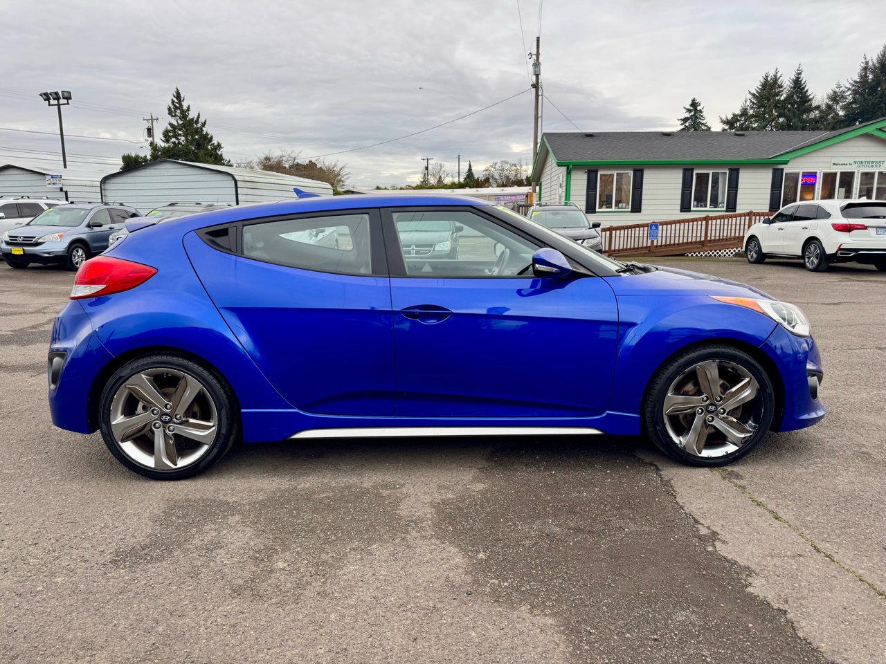 Hyundai Veloster 3dr Cpe Auto Turbo w/Black Int 2013