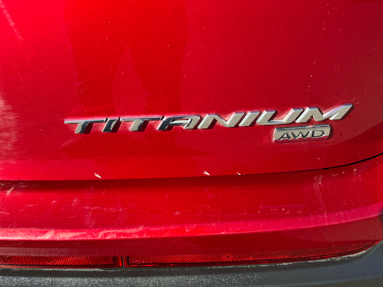 Ford Edge 4dr Titanium AWD 2016