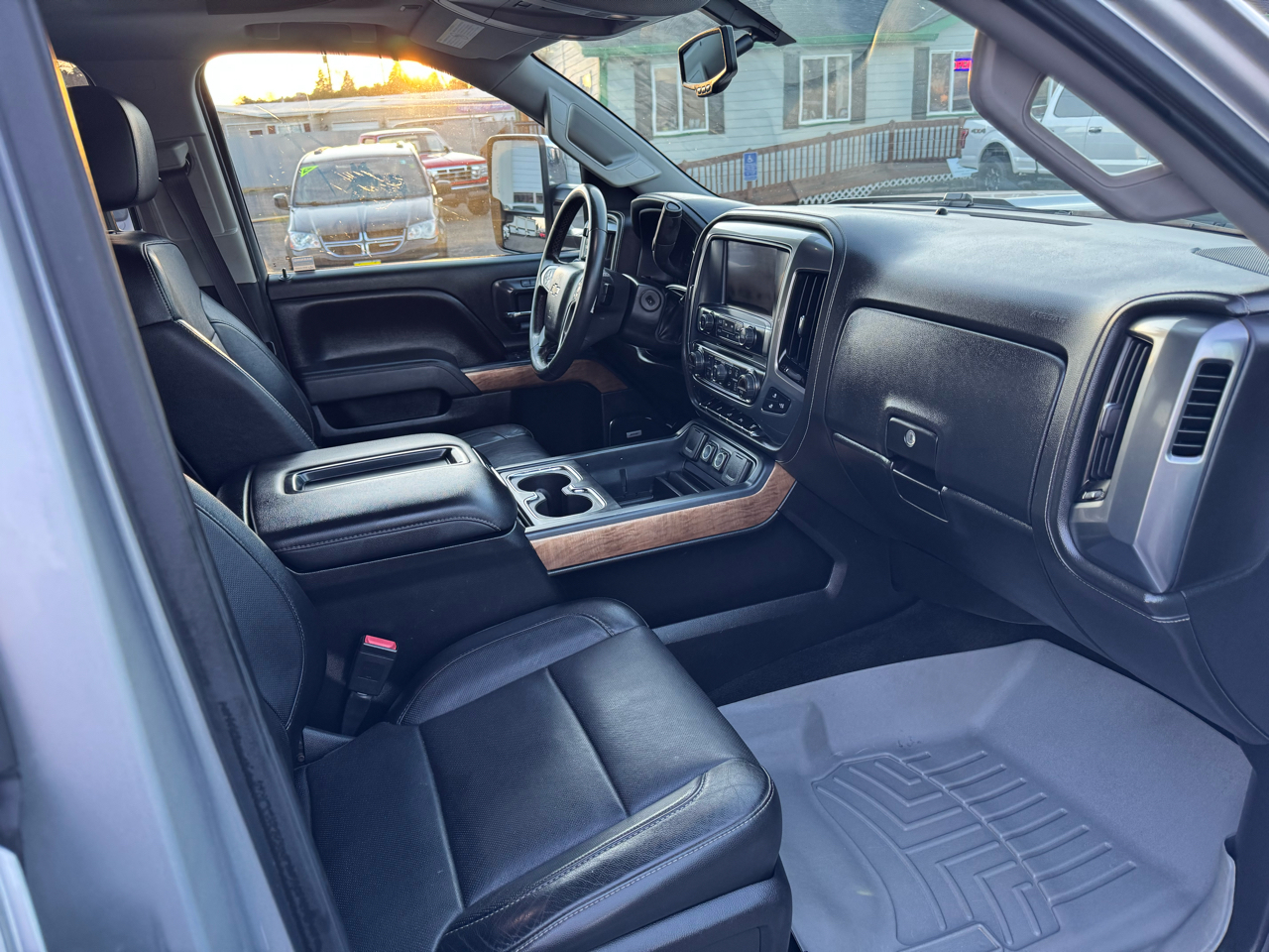 Chevrolet Silverado 2500HD 4WD Crew Cab 159" LTZ 2015