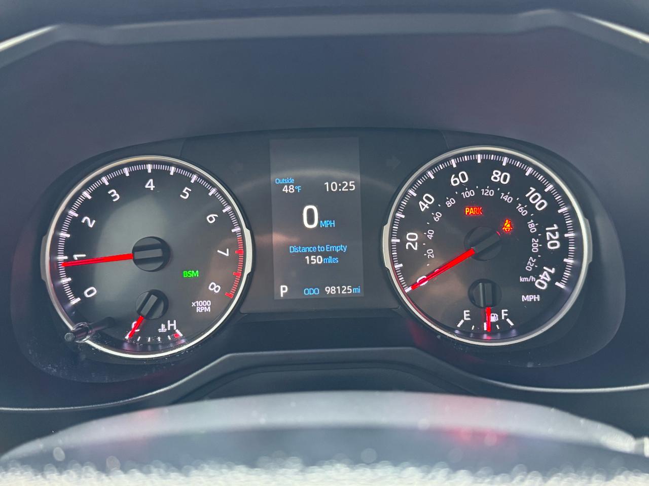 Toyota RAV4 LE AWD (Natl) 2019