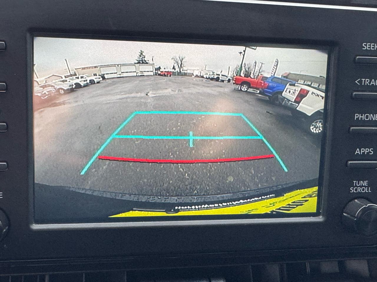 Toyota RAV4 LE AWD (Natl) 2019