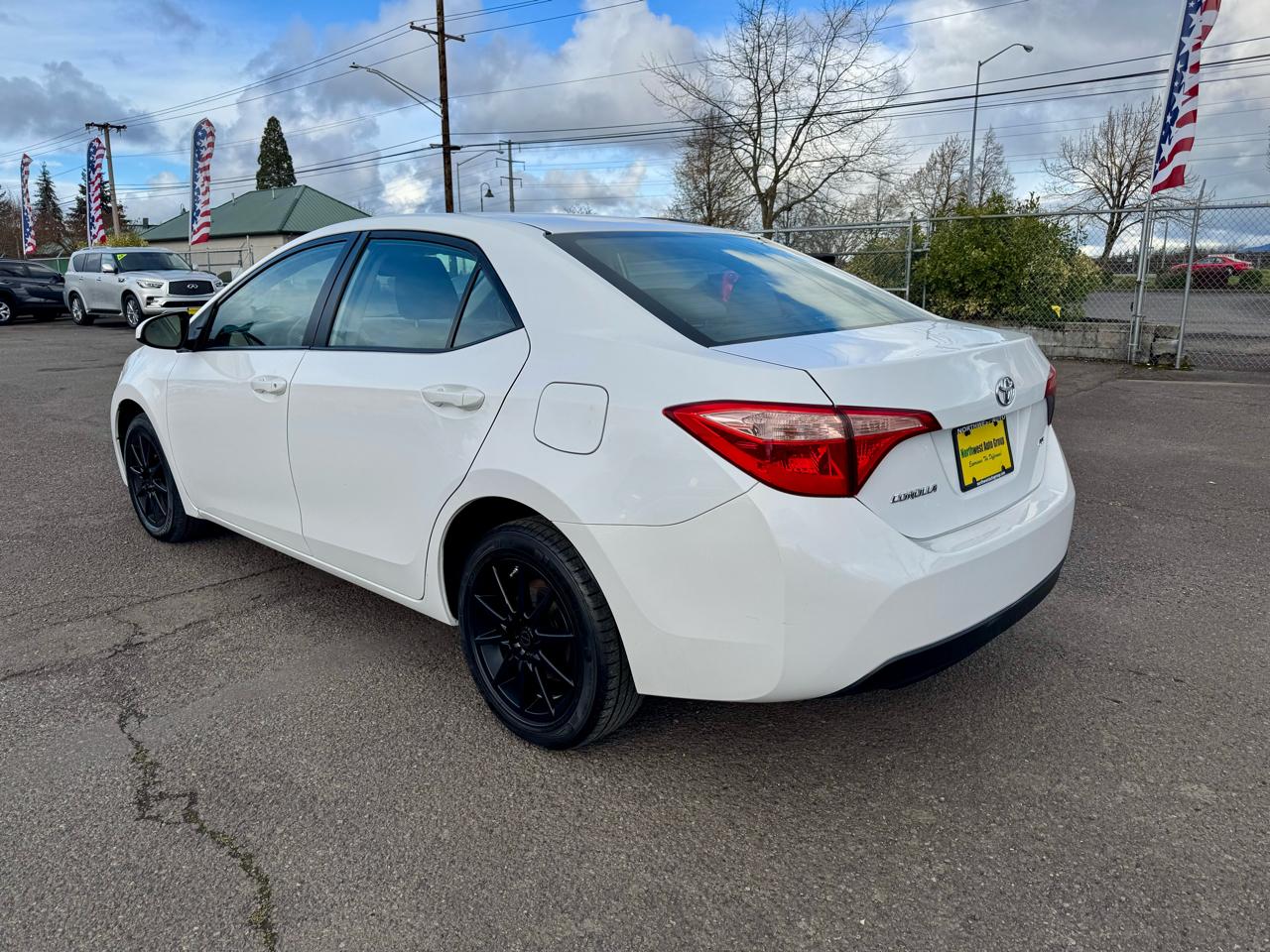 Toyota Corolla 50th Anniversary Special Edition CVT (Natl) 2017