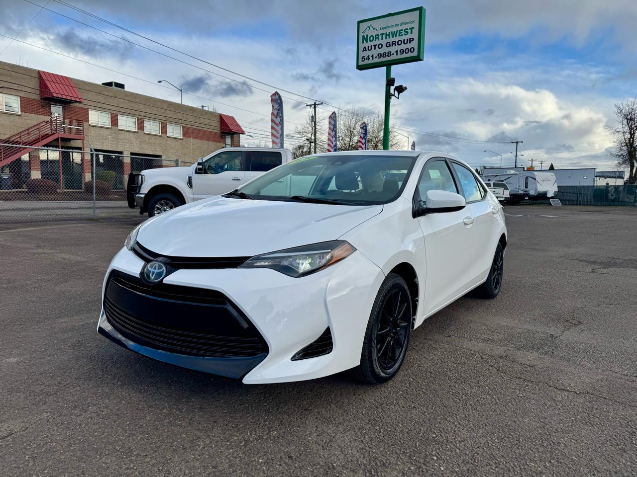 Toyota Corolla 50th Anniversary Special Edition CVT (Natl) 2017