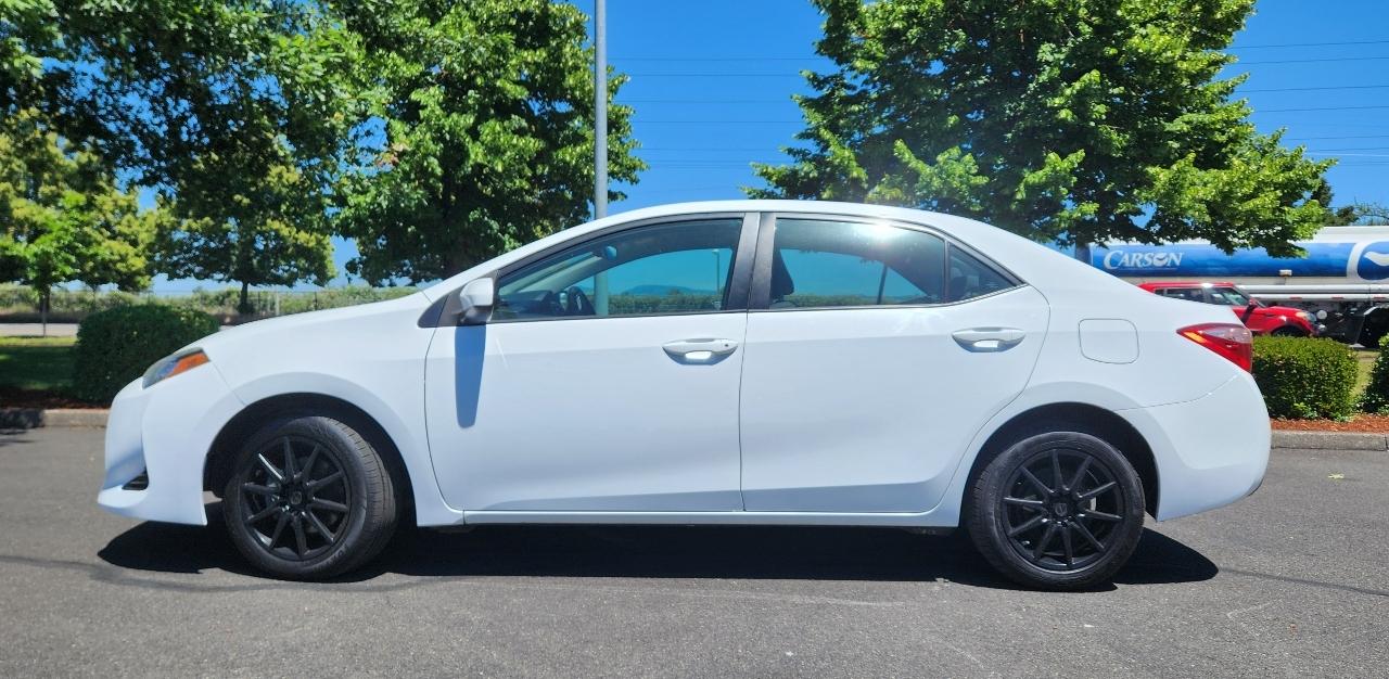 Toyota Corolla 50th Anniversary Special Edition CVT (Natl) 2017