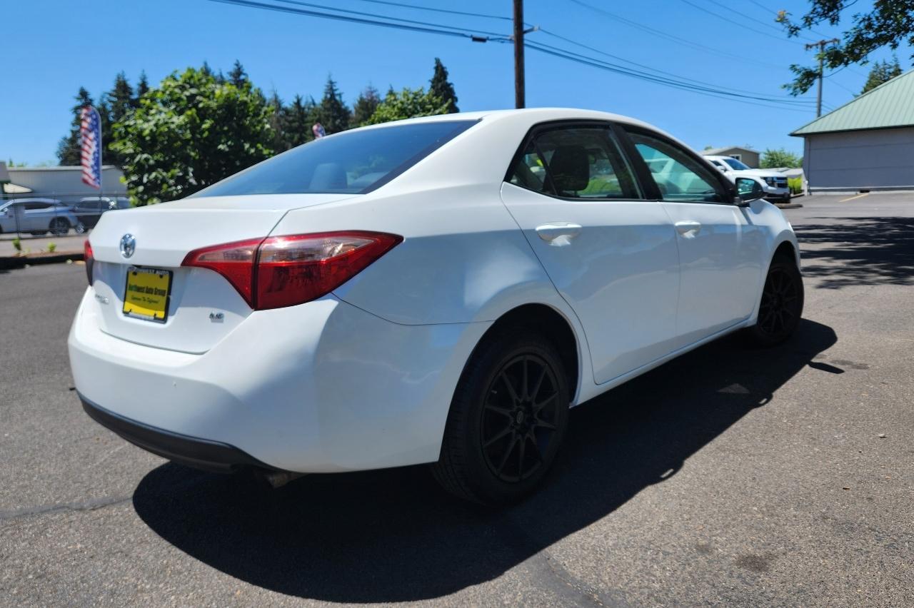 Toyota Corolla 50th Anniversary Special Edition CVT (Natl) 2017