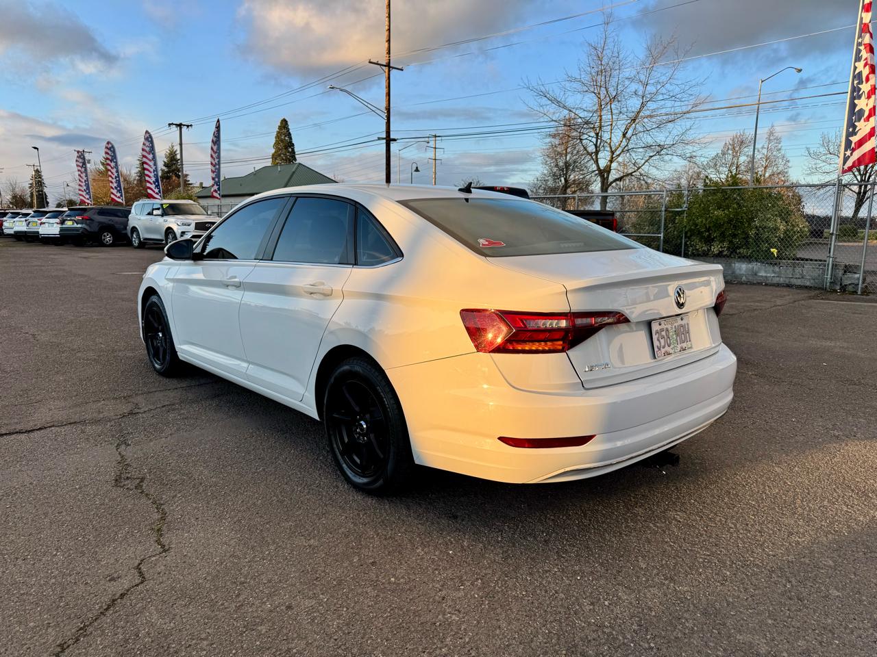 Volkswagen Jetta R-Line Auto w/SULEV 2019