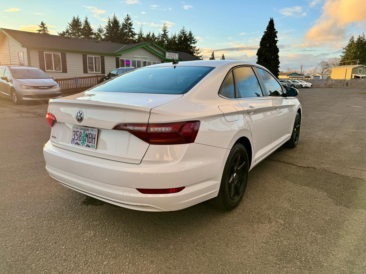 Volkswagen Jetta R-Line Auto w/SULEV 2019