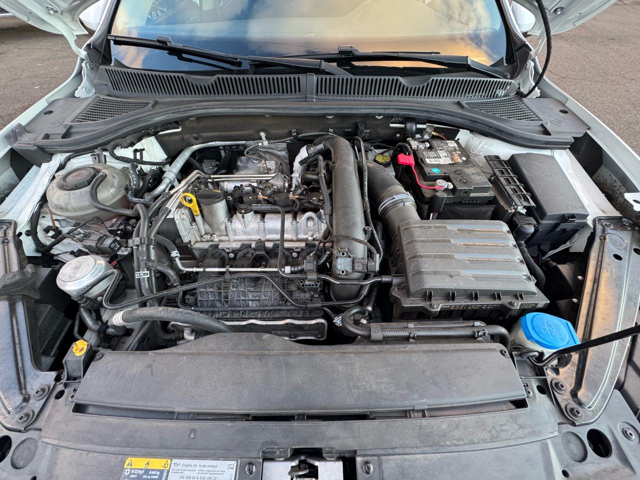 Volkswagen Jetta R-Line Auto w/SULEV 2019