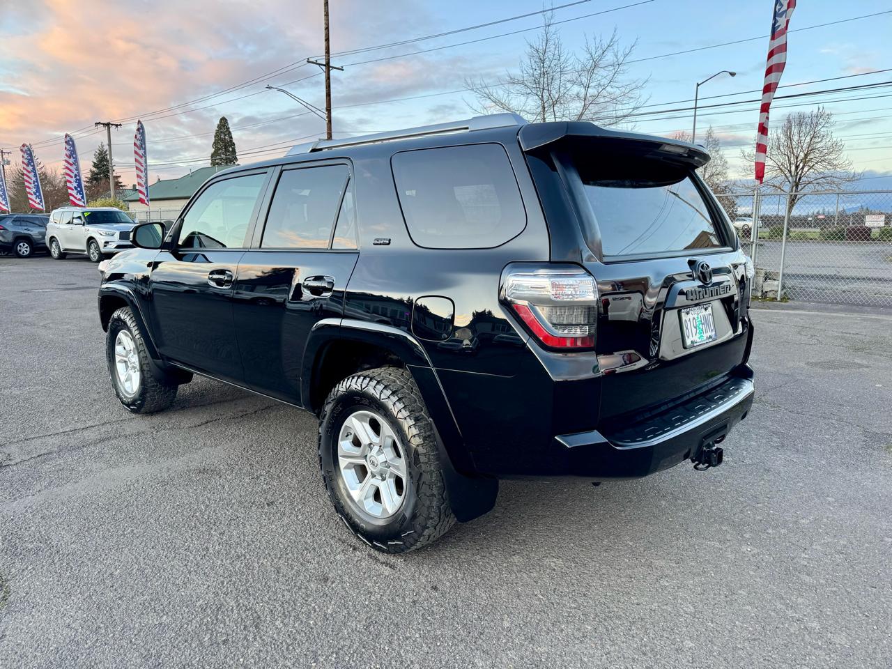 Toyota 4Runner 4dr SR5 Sport V6 Auto 4WD (Natl) 2015