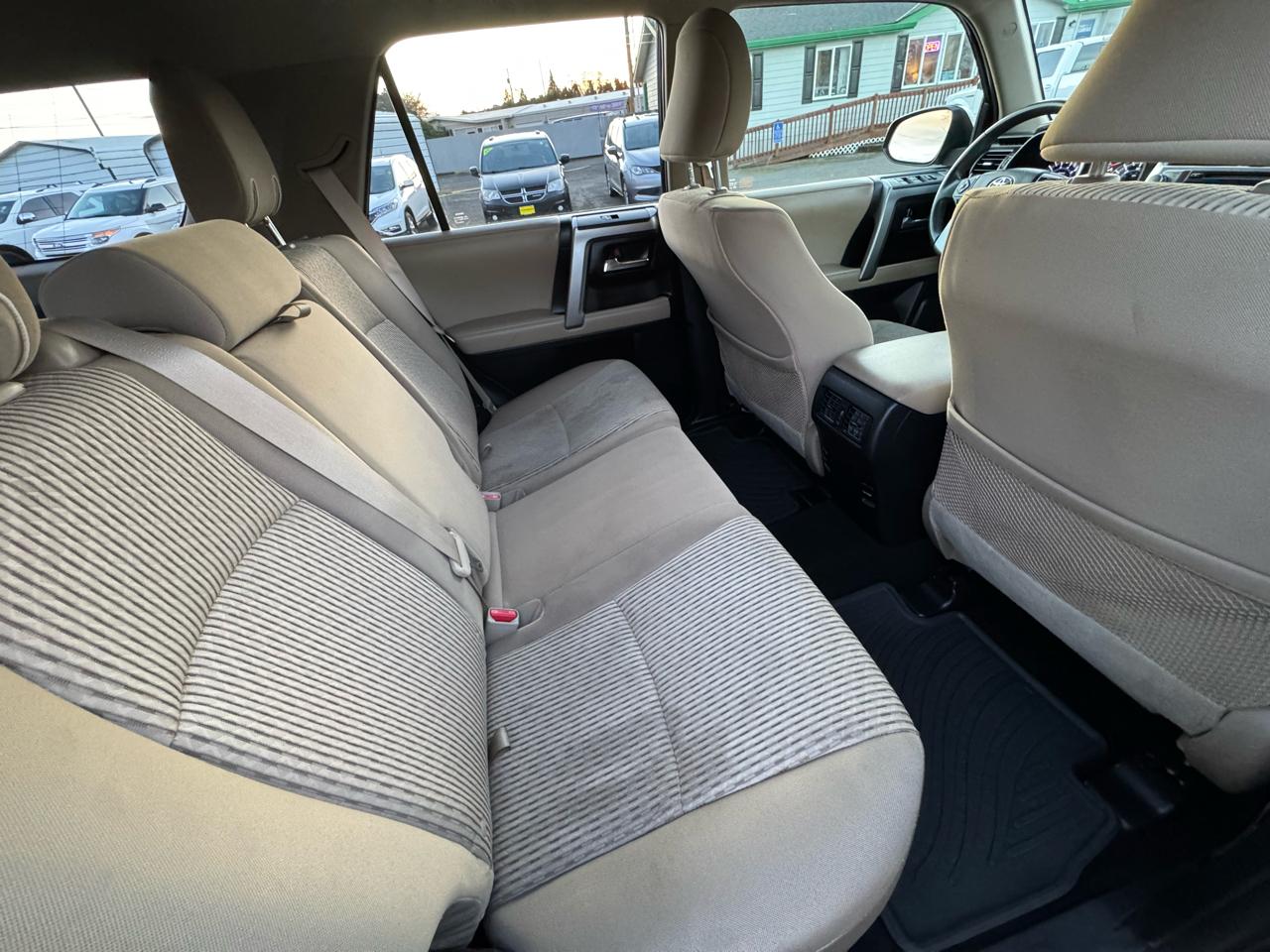 Toyota 4Runner 4dr SR5 Sport V6 Auto 4WD (Natl) 2015