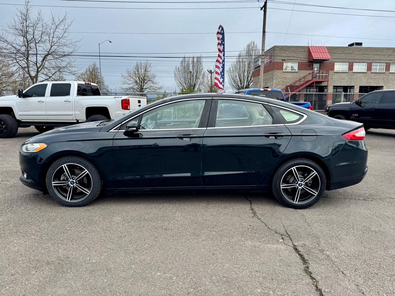 Ford Fusion 4dr Sdn SE FWD 2014