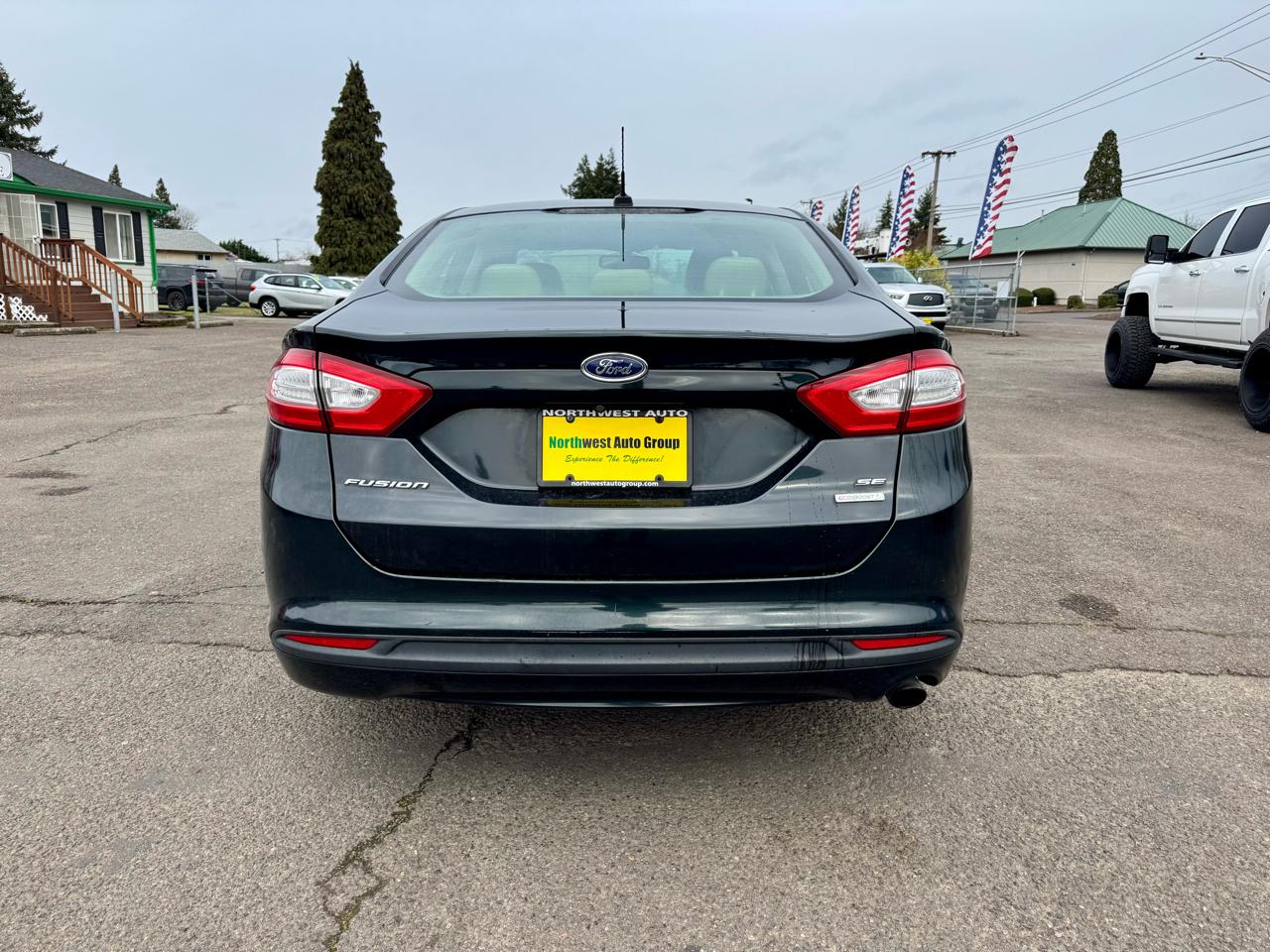 Ford Fusion 4dr Sdn SE FWD 2014