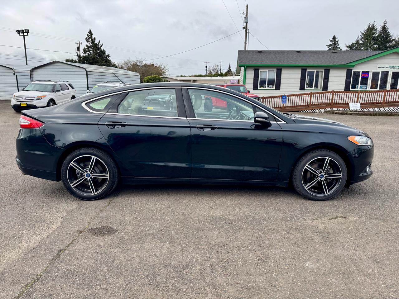 Ford Fusion 4dr Sdn SE FWD 2014