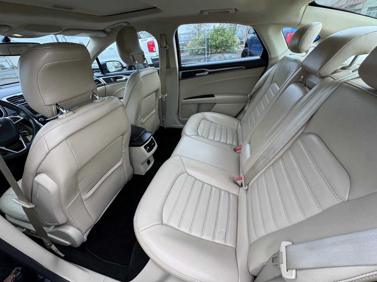 Ford Fusion 4dr Sdn SE FWD 2014