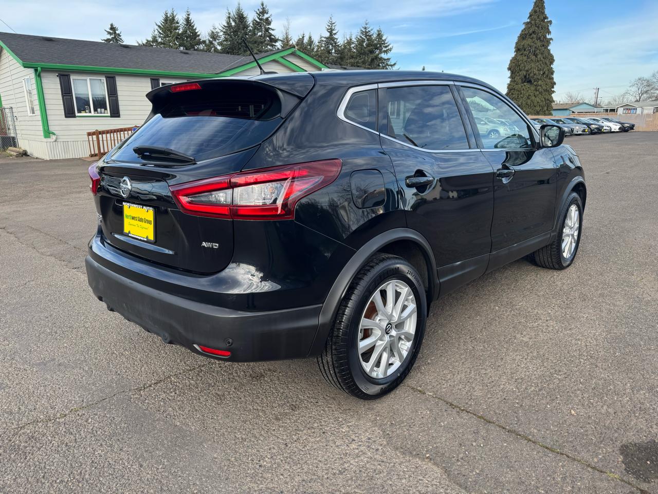 Nissan Rogue Sport AWD S 2021